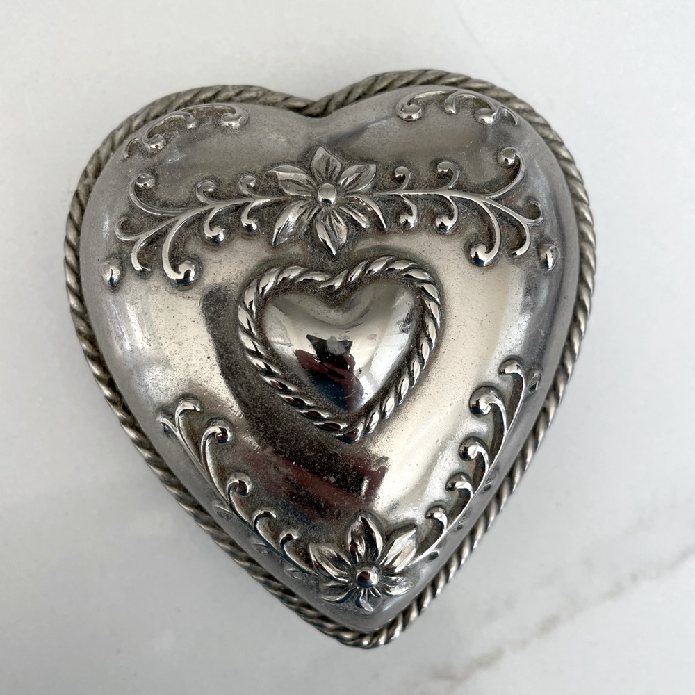 Brighton Decorative Soap Holder